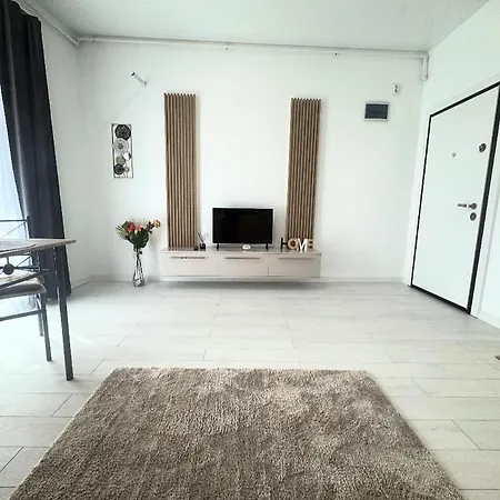 Estrella Studio- Mihai Bravu