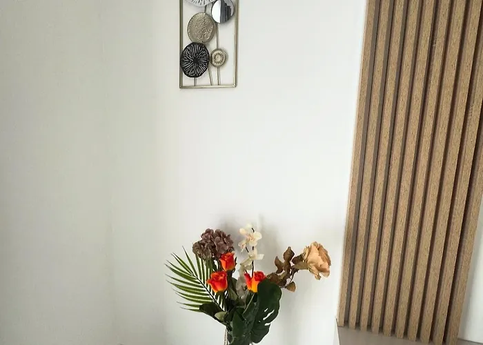 Estrella Studio- Mihai Bravu Apartment