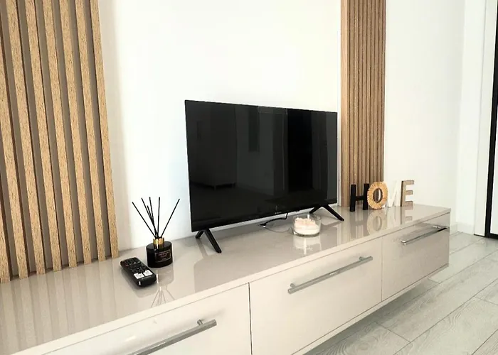 Estrella Studio- Mihai Bravu Apartment